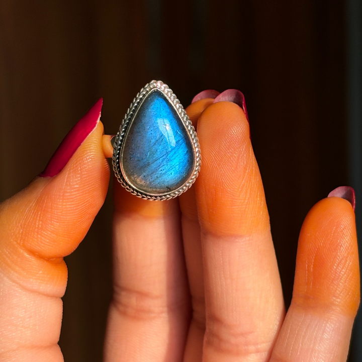 Teardrop Labradorite Statement Ring