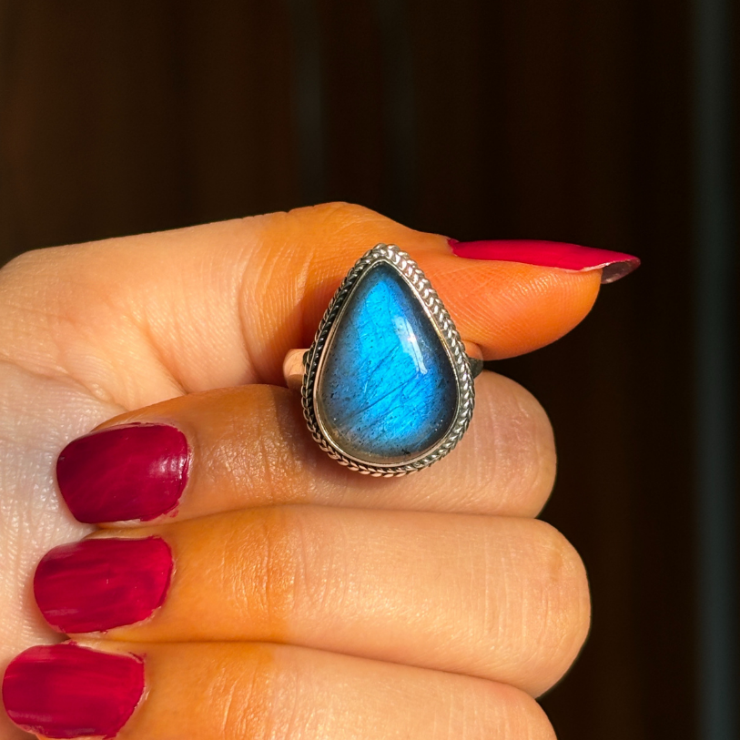 Teardrop Labradorite Statement Ring