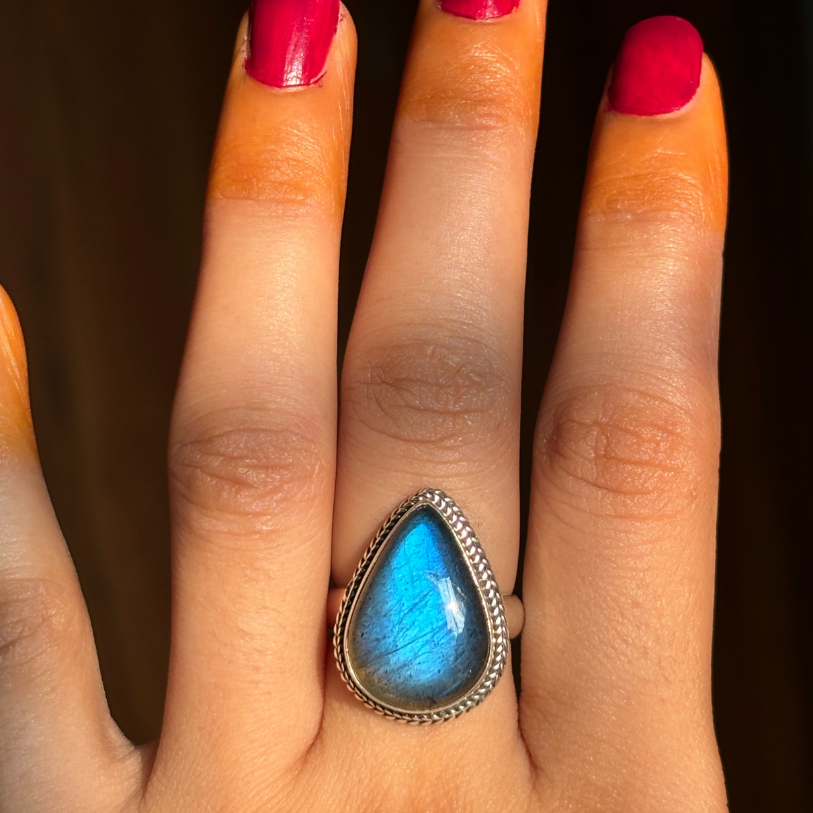 Teardrop Labradorite Statement Ring